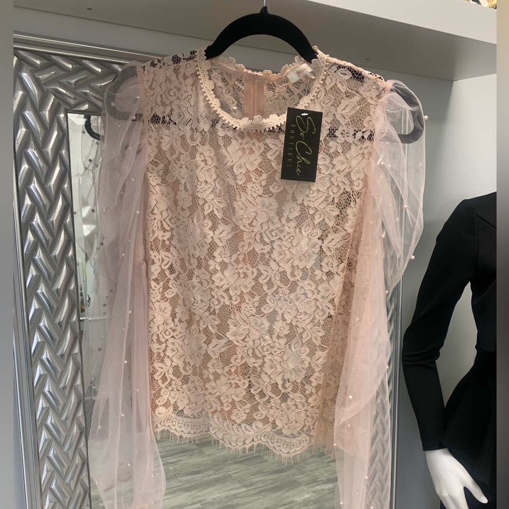 Chic Lace Top